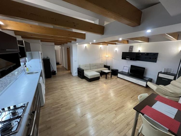 Apartament cu 2 camere decomandat în Faleză
