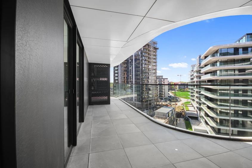 Apartament cu 4 camere decomandat în Floreasca
