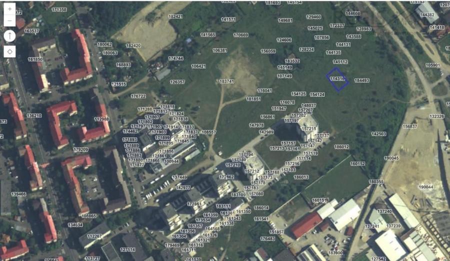Teren de 500 mp, în Noua