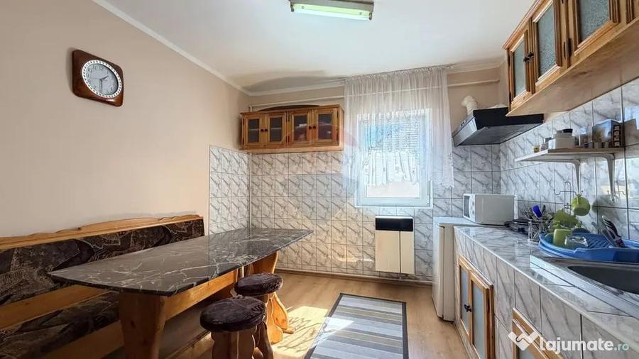 Apartament cu 2 camere semidecomandat în Central
