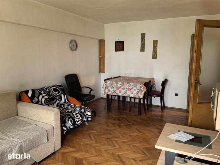 Apartament cu 3 camere decomandat în Centrul Civic