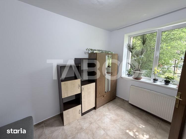 Apartament cu 2 camere nedecomandat, mobilat în Mihai Viteazul