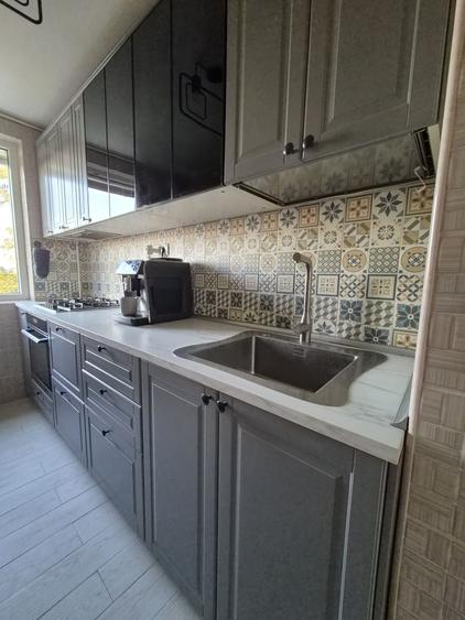 Apartament cu 3 camere decomandat în Ozana