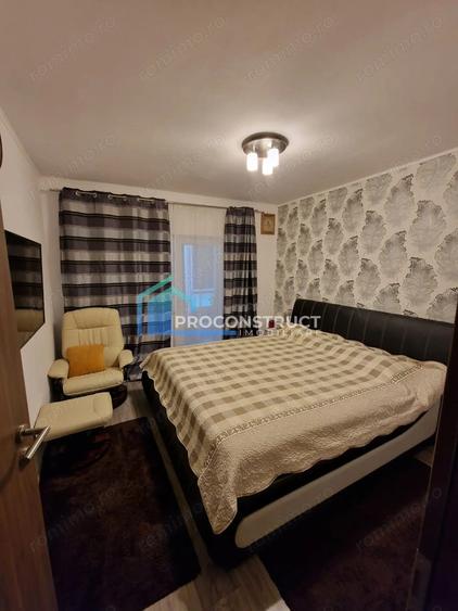 Apartament cu 5 camere nedecomandat, mobilat în UMT