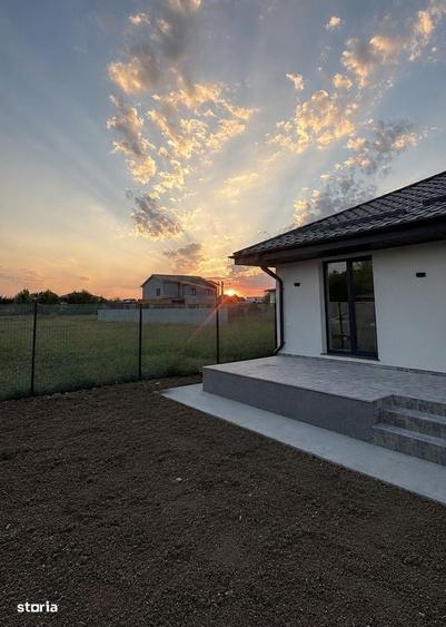 Casă cu 4 camere în Crevedia