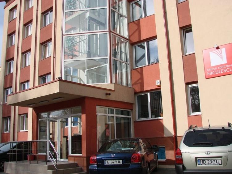 Birou, de 250 mp, în Grozăvești