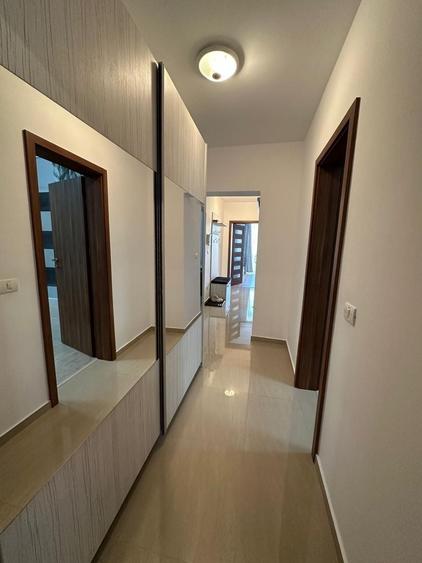 Apartament cu 2 camere decomandat, mobilat în Girocului