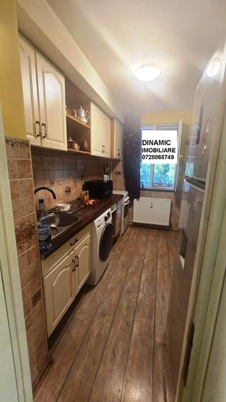 Apartament cu 3 camere decomandat în Ozana