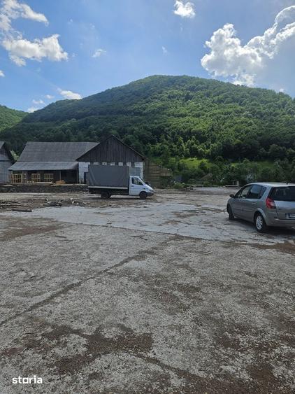 Spațiu comercial, de 2,500 mp, în Nufărul