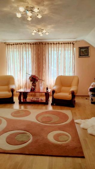 Casă cu Teren 41698 Mp în Olanu