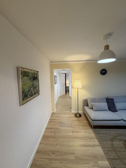 Apartament cu 4 camere decomandat, mobilat în Cetății