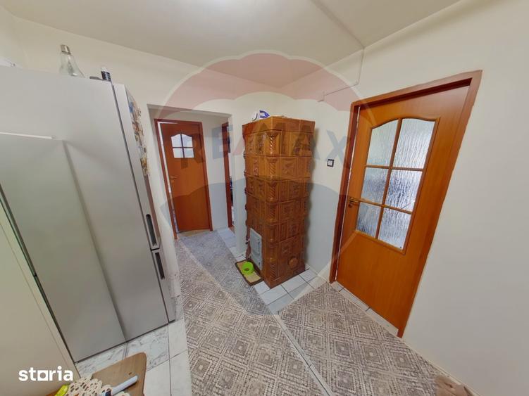 Apartament cu 2 camere decomandat, mobilat în Central