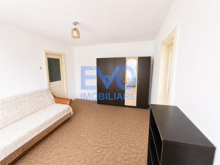 APARTAMENT DE VANZARE CU 3 CAMERE, PODU ROS - 2