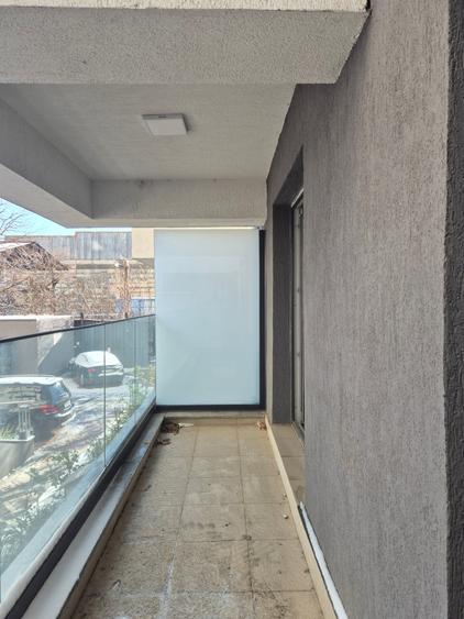 Apartament cu 2 camere semidecomandat în Trafic Greu