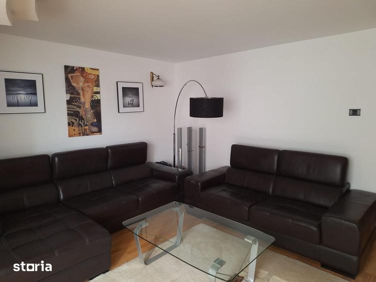 Apartament cu 4 camere decomandat în Central