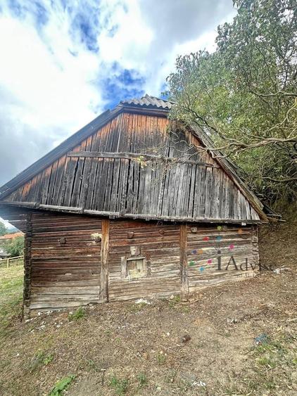 Casă individuală cu 2 camere cu Teren 2876 Mp în Dalnic