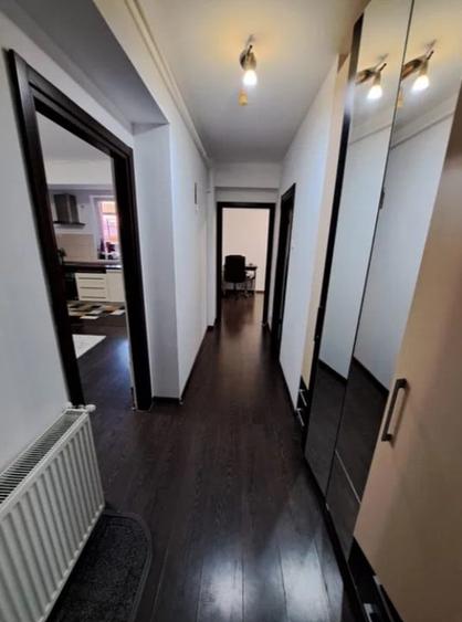 Apartament cu 2 camere semidecomandat, mobilat în Tătărași