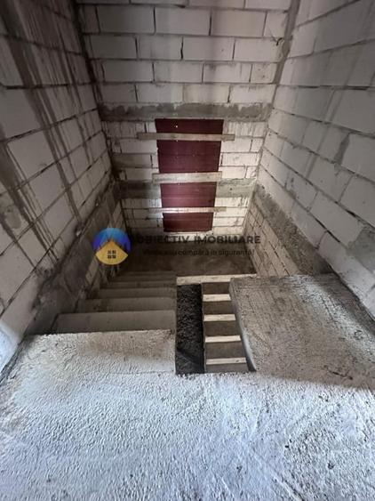Casă individuală cu 5 camere cu Teren 1688 Mp în Pângărăcior