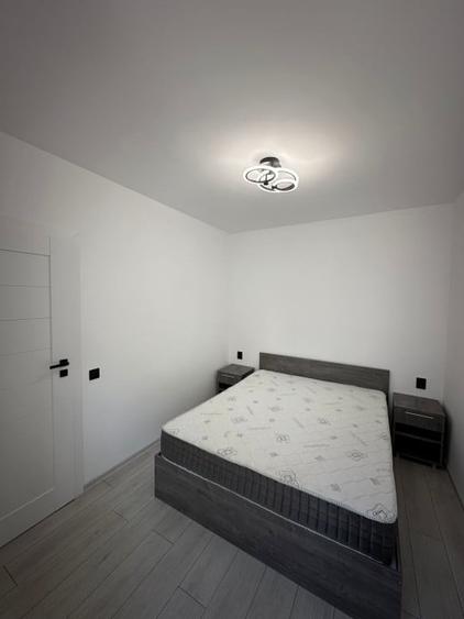Apartament cu 2 camere decomandat, mobilat în Florești — fotografia 1