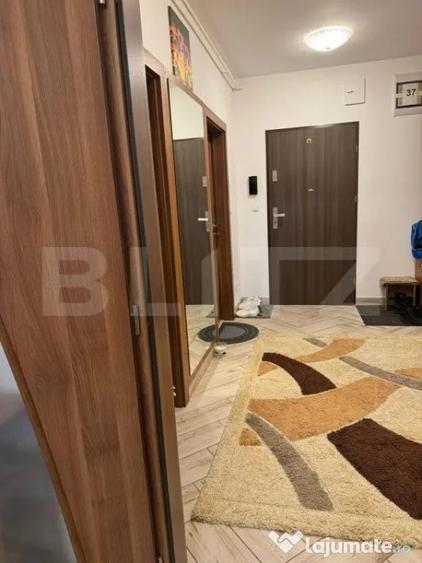 Apartament cu 2 camere decomandat în Pietroasa