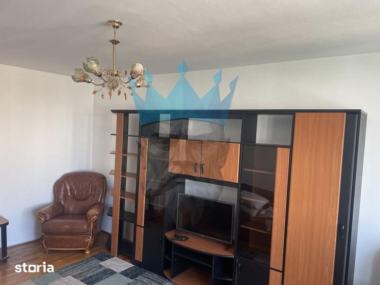 Apartament cu 3 camere, mobilat în Tineretului