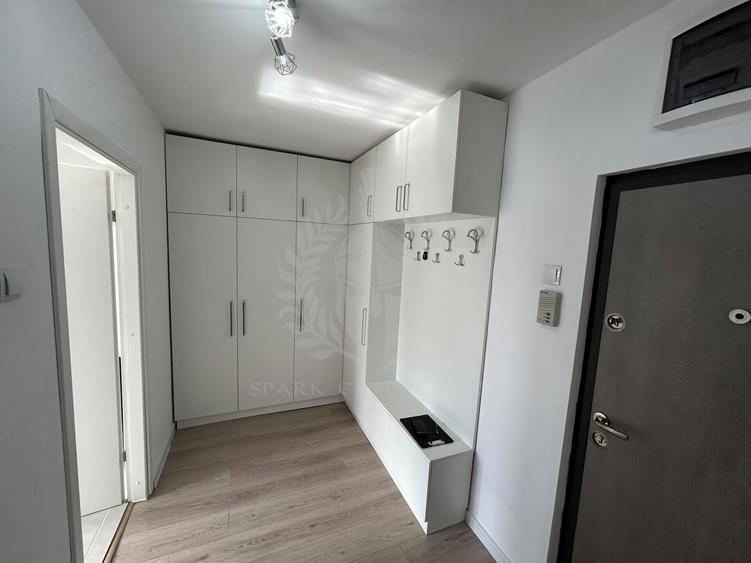 Apartament cu 2 camere semidecomandat, mobilat în Gheorghe Doja