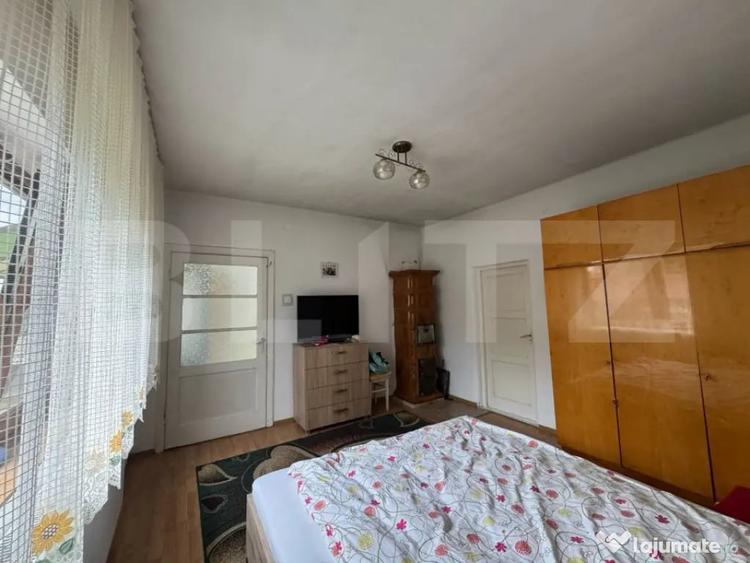 Casă cu 3 camere cu Teren 1080 Mp în Central