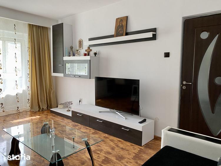 Apartament cu 3 camere decomandat în Ostroveni