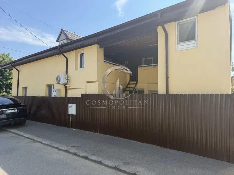 Casă individuală cu 3 camere cu Canalizare în Central
