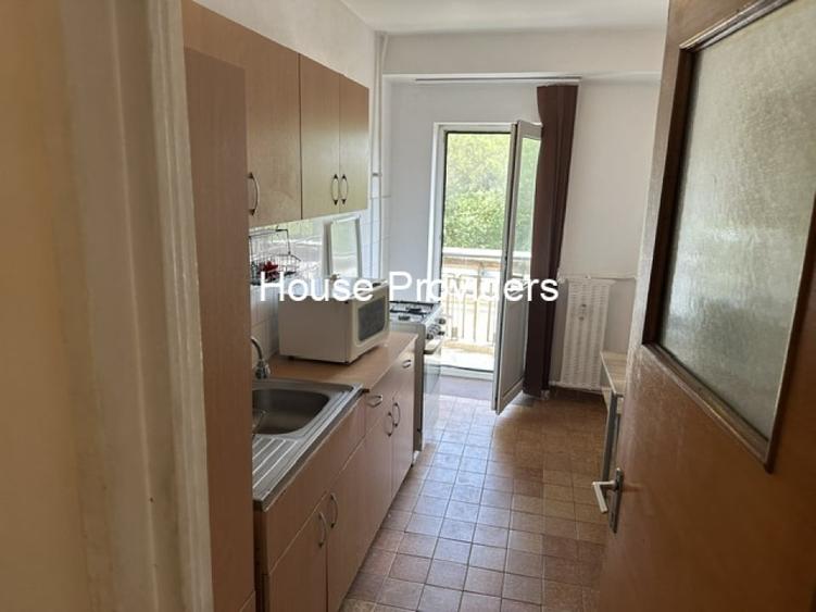 Apartament cu 2 camere în P-ța Victoriei