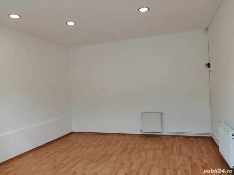 Spațiu comercial, de 25 mp, în Ultracentral