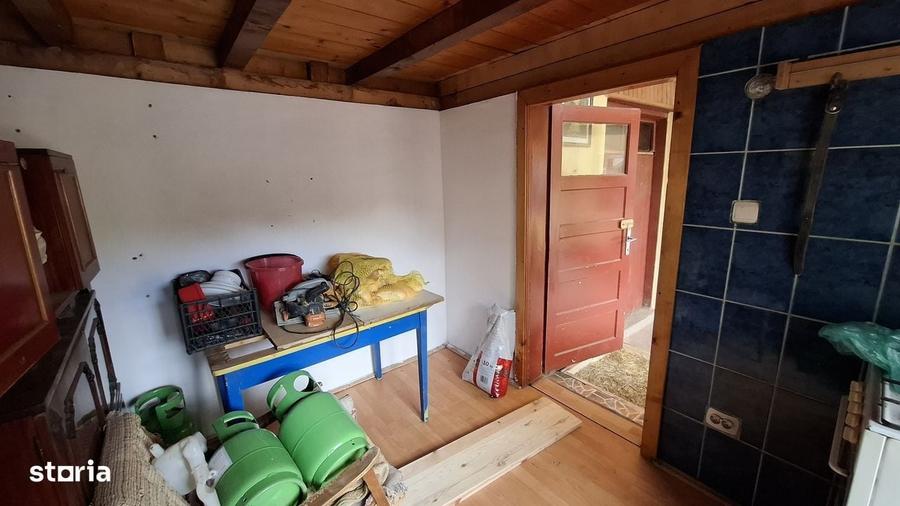 Casă cu 2 camere cu Teren 367 Mp în Central