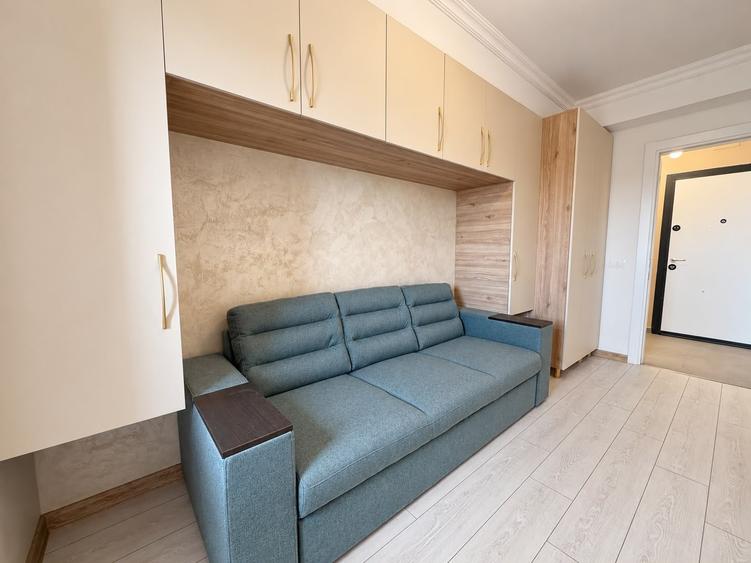 Apartament cu 3 camere decomandat, mobilat în Energia