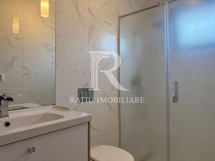 Casă individuală cu 4 camere cu Canalizare în Sântandrei