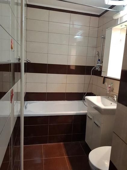 Apartament cu 2 camere semidecomandat în Giurgiului