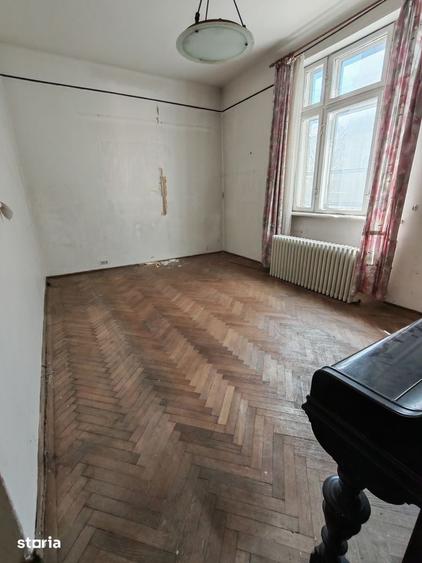 Apartament cu 4 camere în Cișmigiu