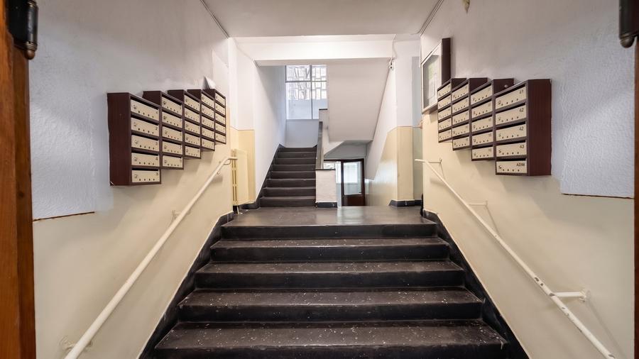 Apartament cu 2 camere semidecomandat în Cișmigiu