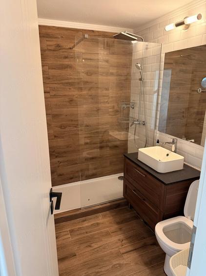 Apartament cu 2 camere decomandat în Soarelui