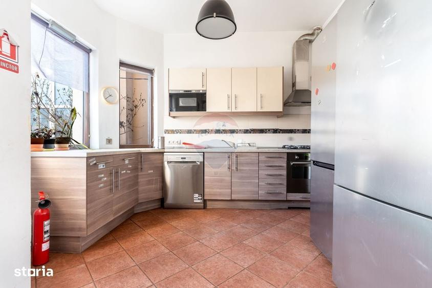 Casă cu 4 camere cu Teren 700 Mp în Grigorescu
