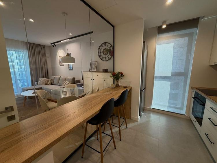 Apartament cu 2 camere decomandat, mobilat în Aviației