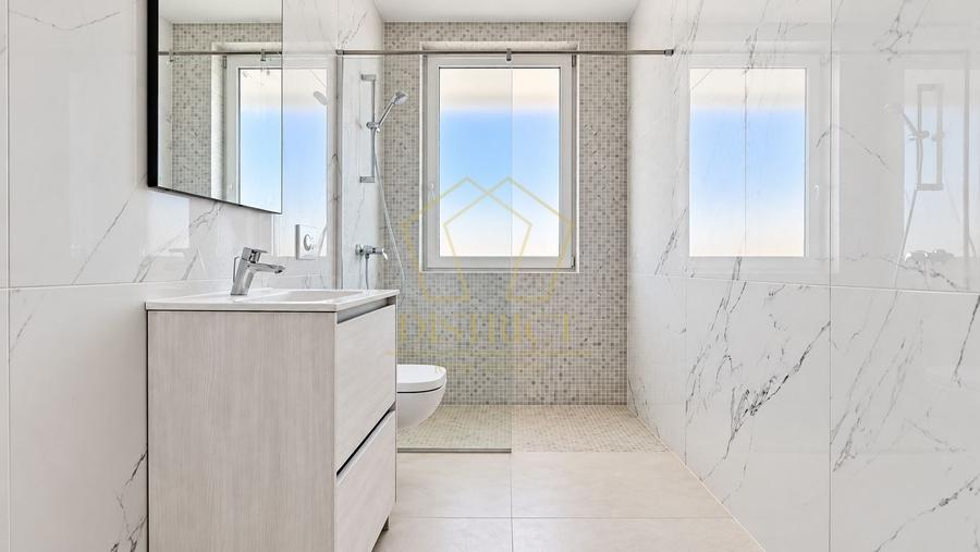 Apartament cu 2 camere decomandat în Torontalului