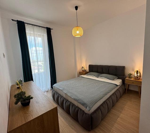 Apartament cu 2 camere, mobilat în Central