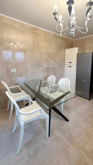 Apartament cu 3 camere decomandat în Herăstrău