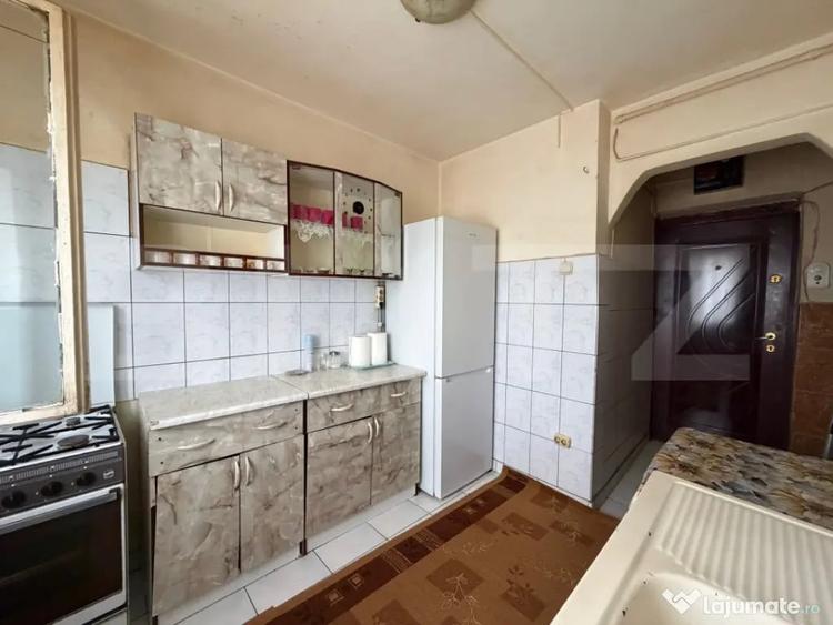 Apartament 2 camere, etaj 1, 37 mp, zona Micro III - 8