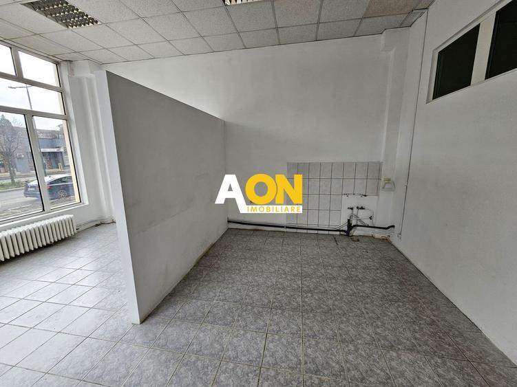 Birou, de 370 mp, în Cetate