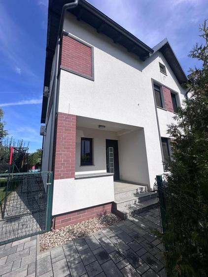 Casă cu 4 camere cu Teren 350 Mp în Rudicica