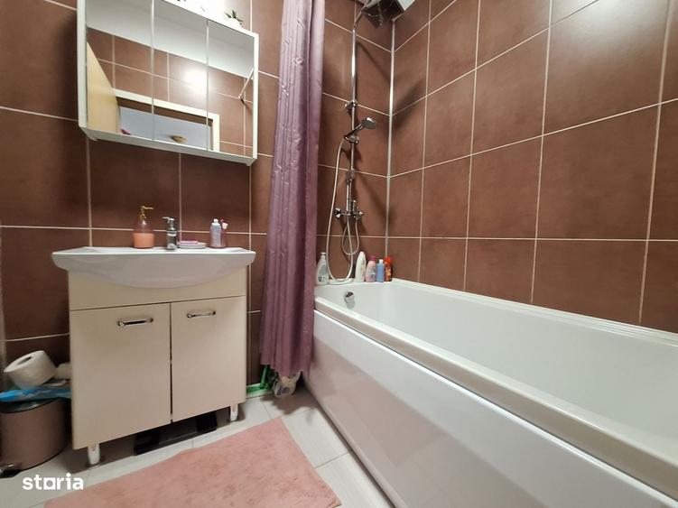 Apartament cu 2 camere decomandat în Fratelia