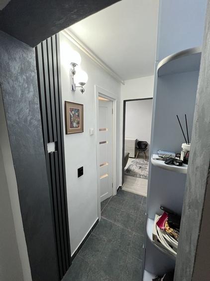 Apartament cu 2 camere decomandat în Crâng