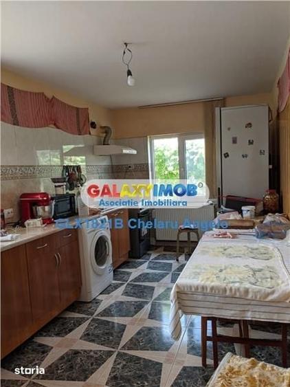 Casă cu 4 camere cu Teren 2000 Mp în Grădiștea