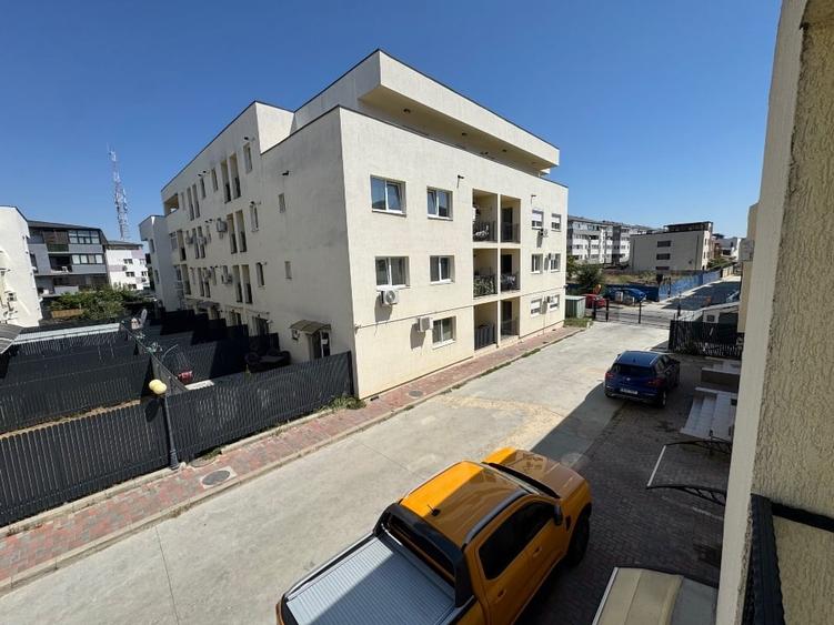 Casă cu 4 camere cu Canalizare în Theodor Pallady